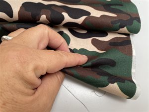 Twillvævet denim - camouflage i grønne toner
